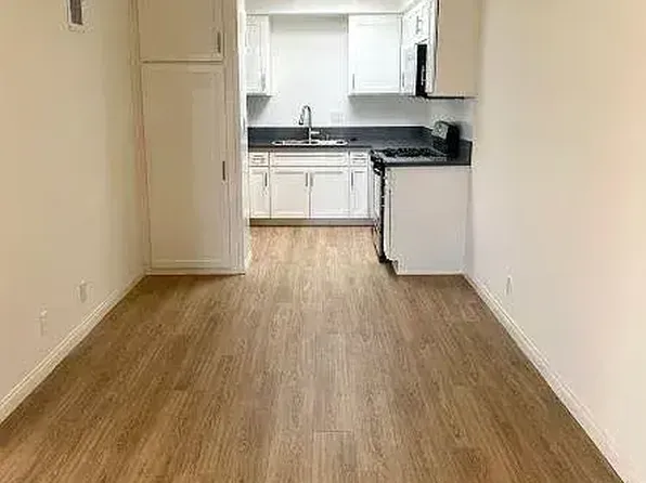 1140 N Clark St APT 401, West Hollywood, CA 90069