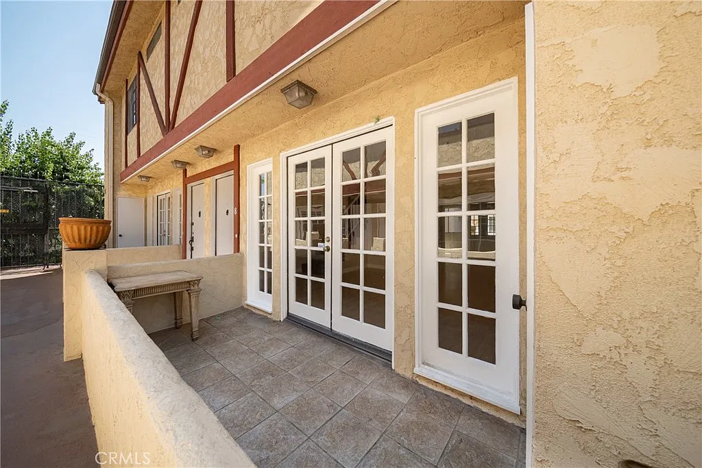 2 bed, 1114 sqft, $2,795 — Photo 4