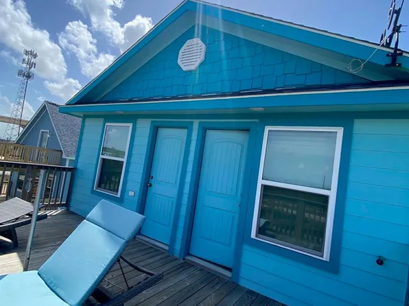106 Pompano Ln, Surfside Beach, TX 77541
