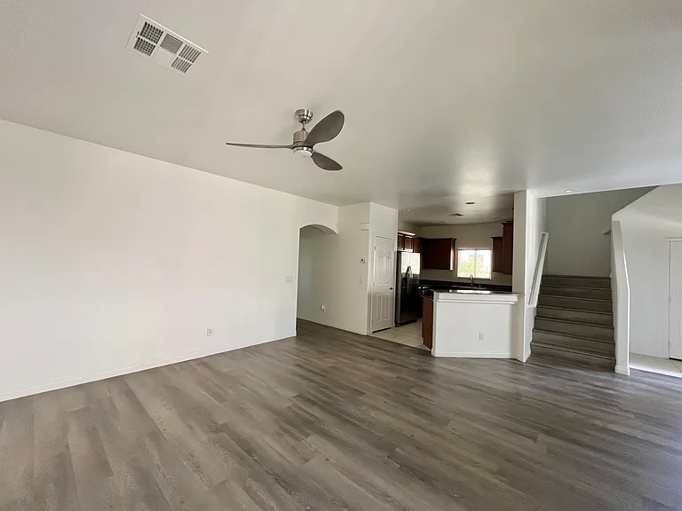 9493 Alma Ridge Ave — Photo 7