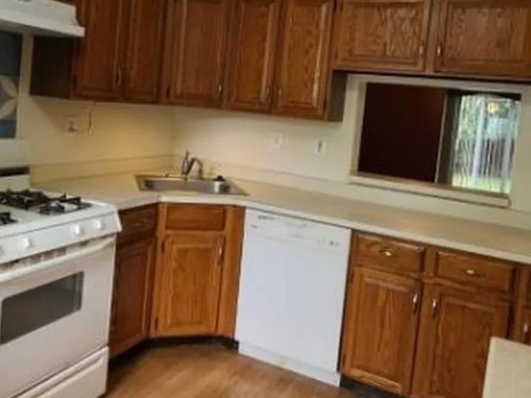 9 Amberly Ct — Photo 9