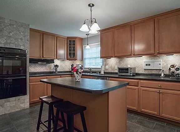 4th image of 11808 Featherwood Dr
