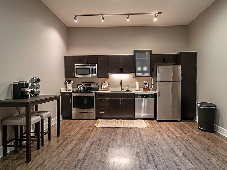 Heer's Luxury Living — Photo 34