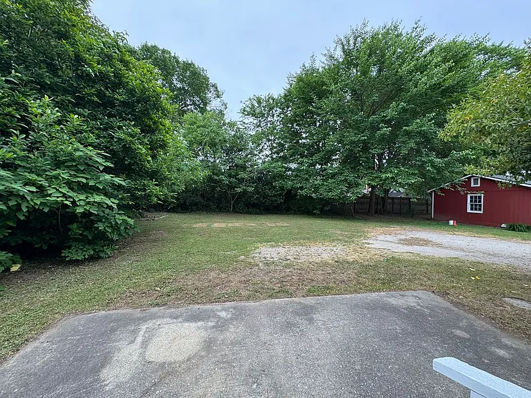 307 E F St — Photo 18