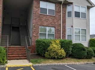 26 Gracie Rd, East Hanover, NJ 07936