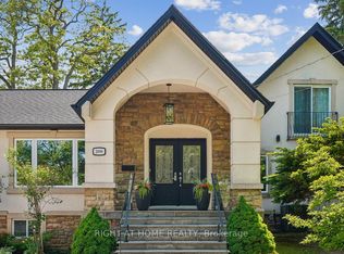2090 Stonehouse Cres, Mississauga, ON L5H 3J1