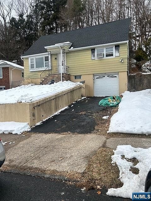 1st image of 43 Dewey Ave