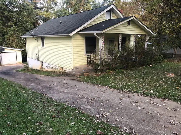 77 Fair Oaks Rd, Arden, NC 28704