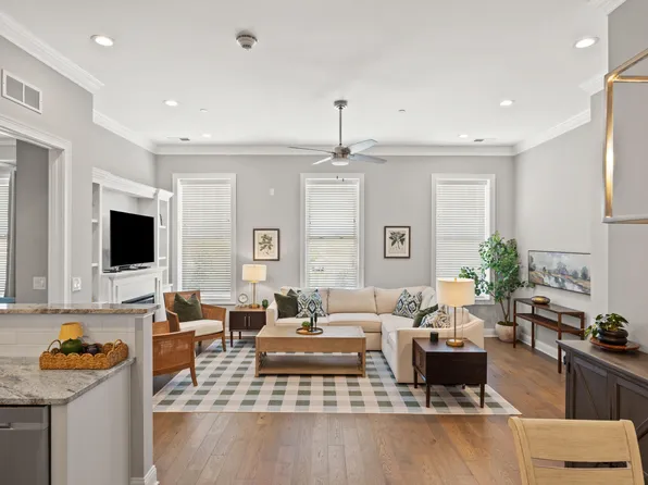 369 E Main St #502, Lexington, KY 40507