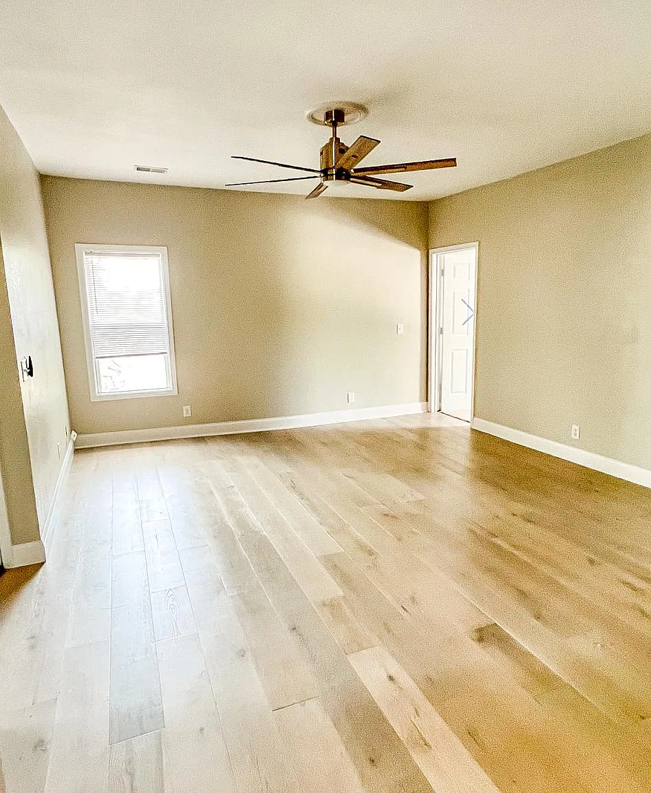 3 bed, 1200 sqft, $1,600 — Photo 4