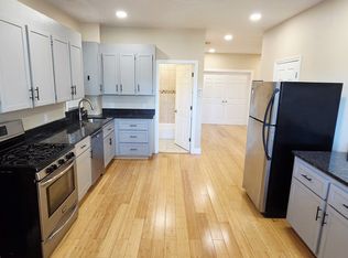 233 Chelsea St #2, Boston, MA 02128