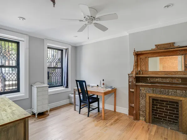 205 Edgecombe Avenue image 7 of 20