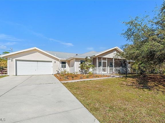 4th image of 9851 Merle Dr