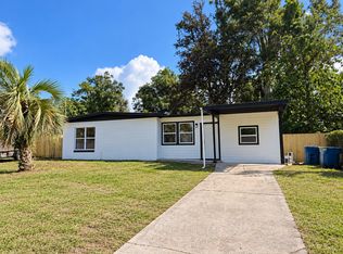 1387 Griflet Rd, Jacksonville, FL 32211