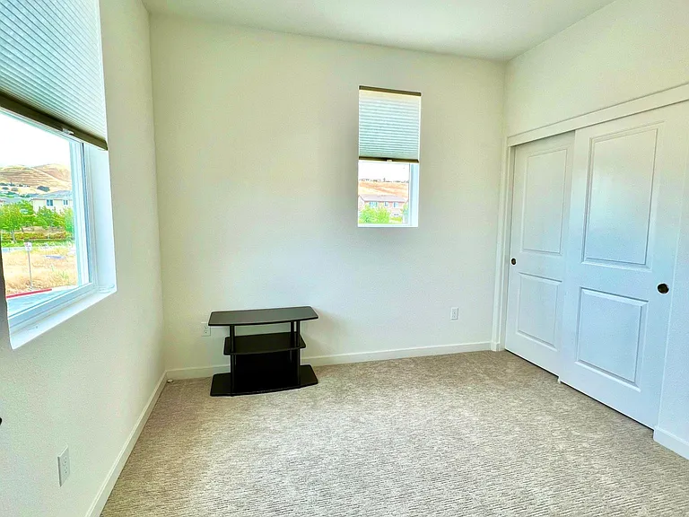 600 Whisper Ln — Photo 11