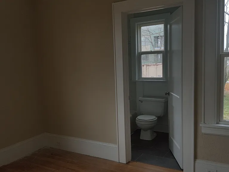 900 Walnut Ave — Photo 8