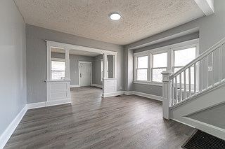 5th image of 1035-1037 N Parker Ave