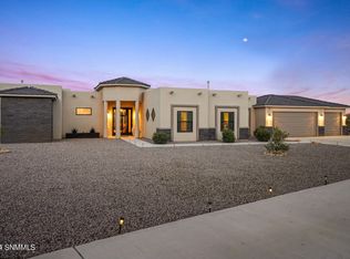 2074 Eclipse Rd, Las Cruces, NM 88012