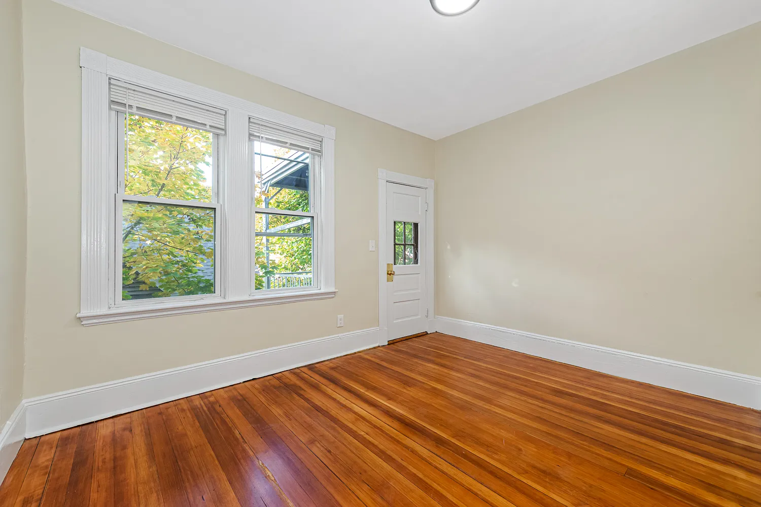 3 bed, $2,950 — Photo 1