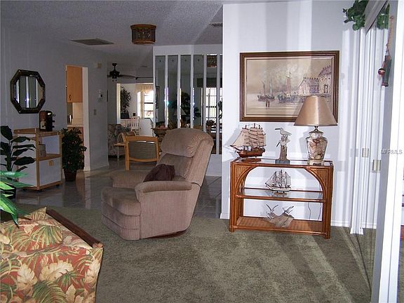 5th image of 409 La Jolla Ave