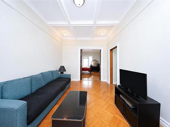 5th image of 957 Bay Ridge Ave