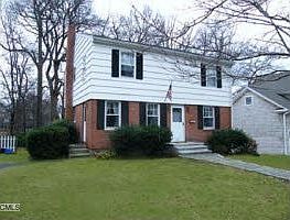 2nd image of 155 Highlawn Rd