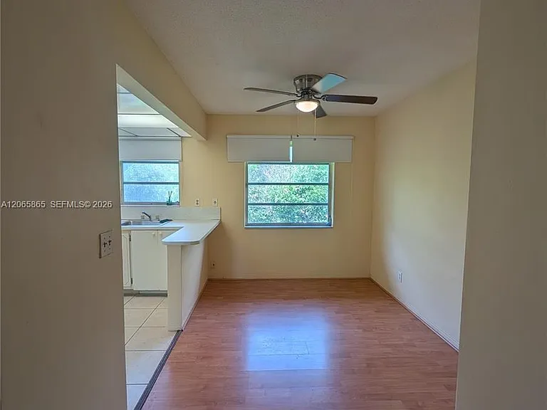 900 Tallwood Ave #305 — Photo 12
