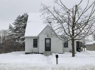 228 S 4th St, Le Sueur, MN 56058
