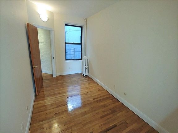 4th image of 469 17th St APT 3R