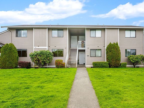2nd image of 18510 Blueberry Ln Unit A