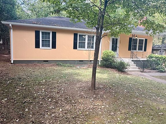2nd image of 35 Jefferson Cir