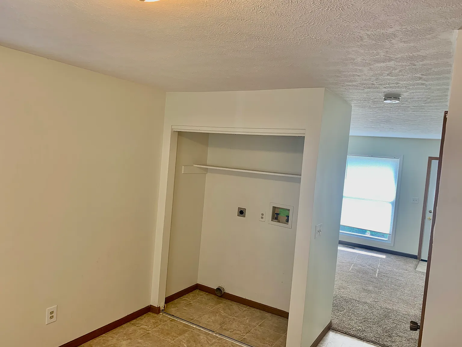 2 bed, 850 sqft, $1,100 — Photo 3