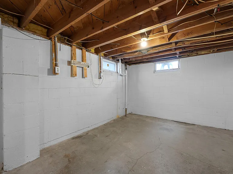 2883 Bremen St — Photo 20