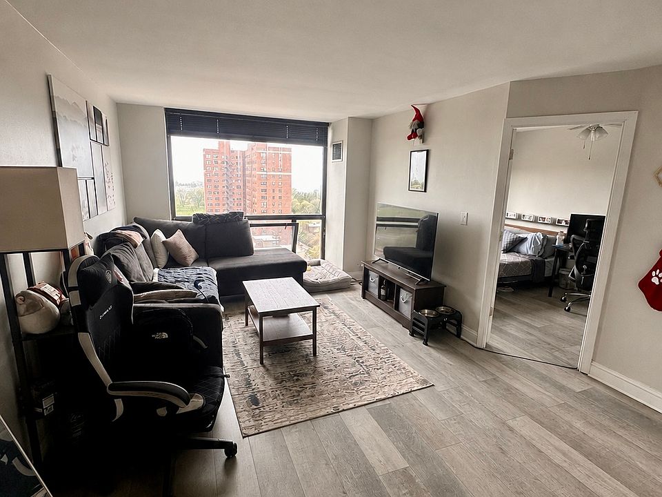 1st image of 4343 N Clarendon Ave APT 1510