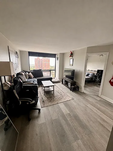 4343 N Clarendon Ave #1510 Photo 1