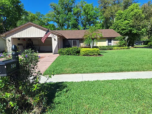 704 Shady Ct Photo 1