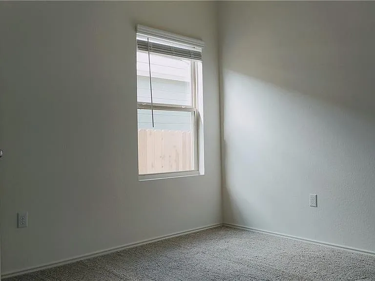 7400 Tonka Ln — Photo 7