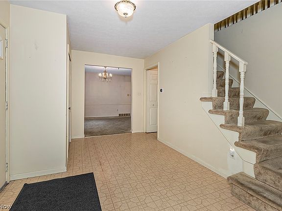 2nd image of 692 Davidson Dr