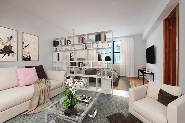 229 E 28th St APT 3E photo 1