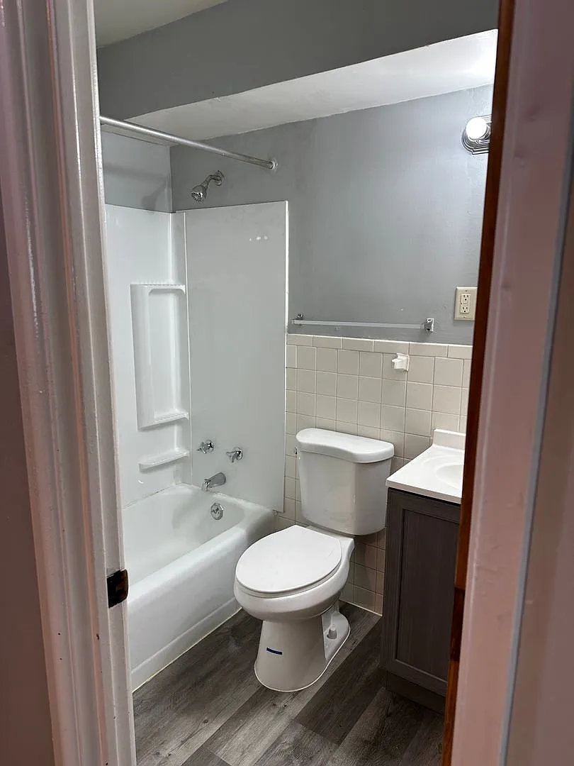 Princeton Place Apts - 455 — Photo 2
