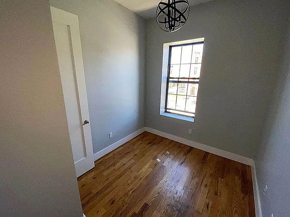 5th image of 1804 Saint Johns Pl APT 2