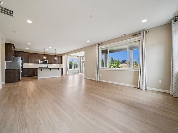 5th image of 9687 SW Ridge Dr