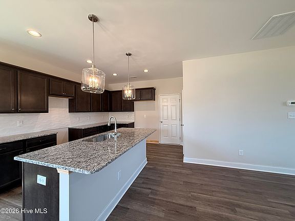 5th image of 288 Laborde Lane