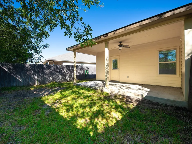 245 Joanne Loop #B — Photo 31
