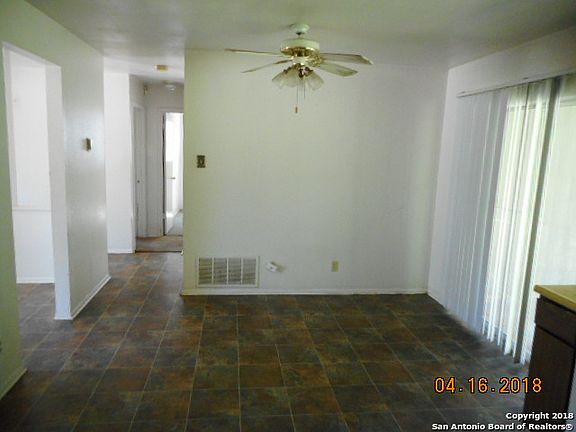 5th image of 11635 Spring Mont St