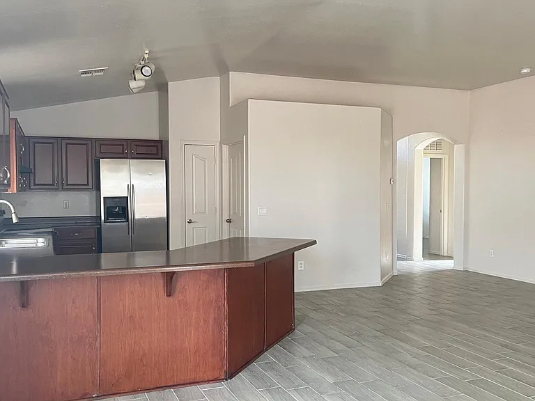 9843 E Emelita Ave — Photo 4