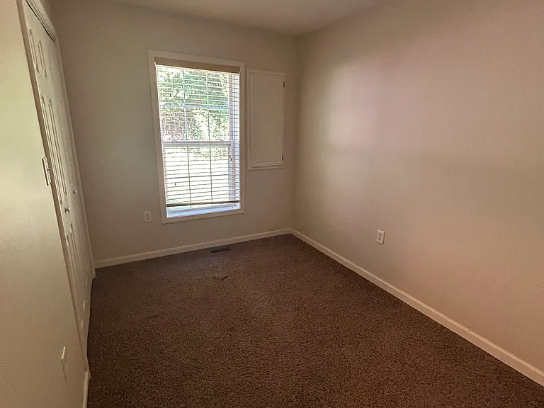 24 Bascom Ln #B — Photo 5
