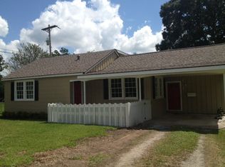 818 Cincinnati St, Angleton, TX 77515