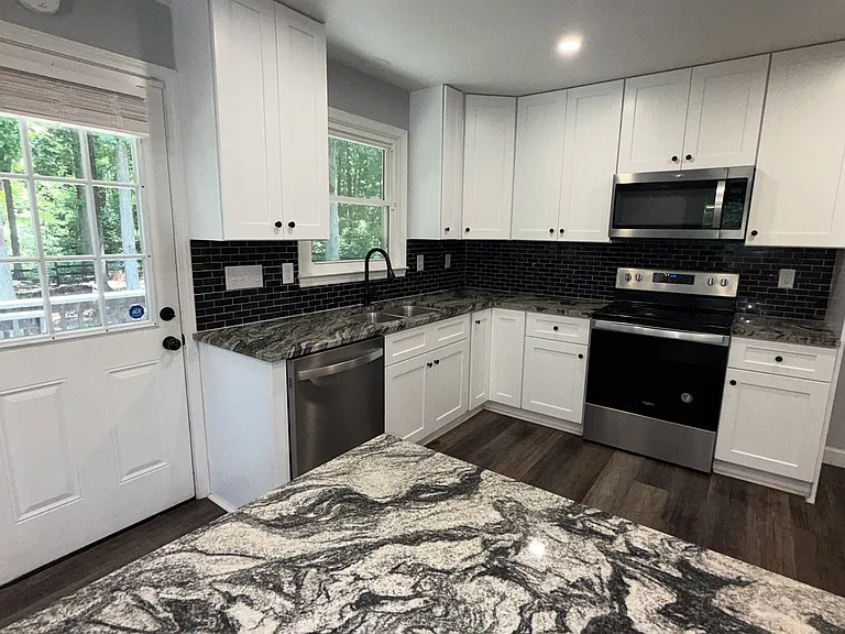 145 Timberlane Dr — Photo 9