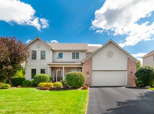 867 Red Hawk Dr, Antioch, IL